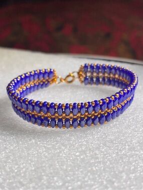 Handmade Royal Blue and Gold Tone Beaded Bracelet 7 inches Women Jewelry